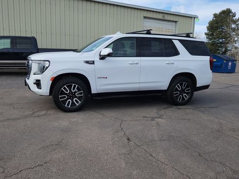 Used 2023 GMC Yukon AT4 w/ Technology Package image 7