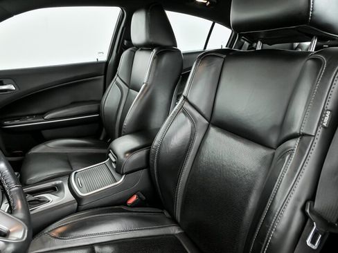 Used 2021 Dodge Charger SXT w/ Leather Interior Group image 21