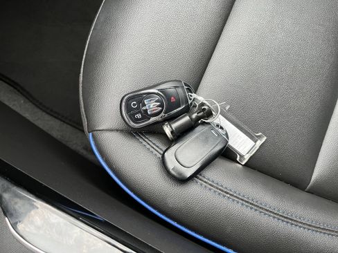 Used 2025 Buick Envista Sport Touring FWD image 22
