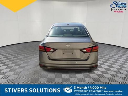 Used 2024 Nissan Altima 2.5 SV FWD image 7