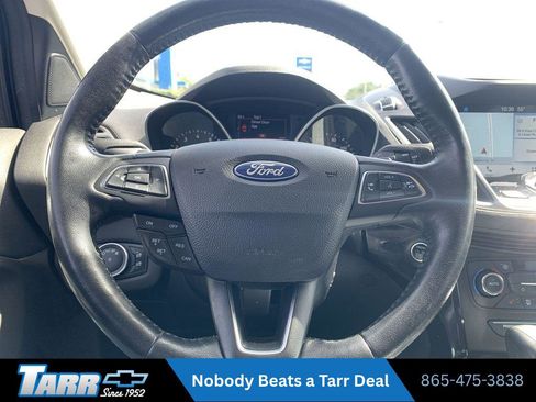 Used 2017 Ford Escape Titanium AWD/4WD image 10