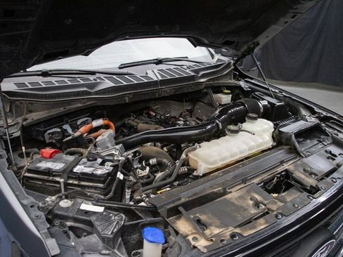 Used 2024 Ford F150 XLT w/ Mobile Office Package image 30