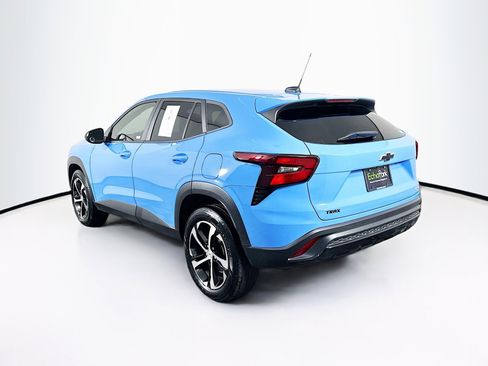 Used 2024 Chevrolet Trax RS w/ Sunroof Package image 5