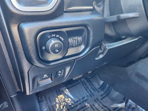 Used 2019 RAM 1500 Laramie image 23