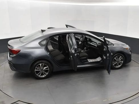 Used 2024 Kia Forte LXS FWD image 6