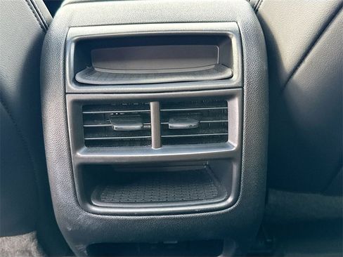 Used 2023 Cadillac XT5 Premium Luxury image 27