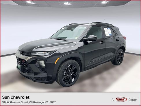 Certified 2023 Chevrolet TrailBlazer RS FWD image 1