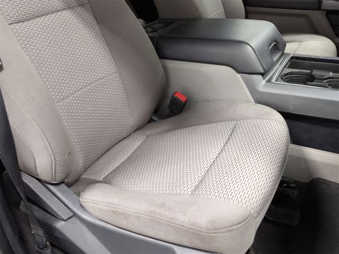 Used 2022 Ford F350 XLT w/ XLT Premium Package image 21