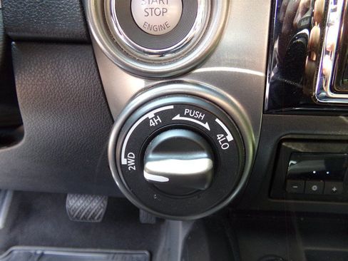 Used 2019 Nissan Titan Platinum Reserve w/ Platinum Utility Package AWD/4WD image 40