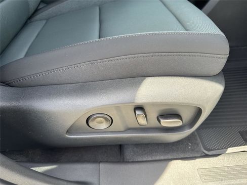 New 2026 GMC Terrain AT4 AWD/4WD image 12