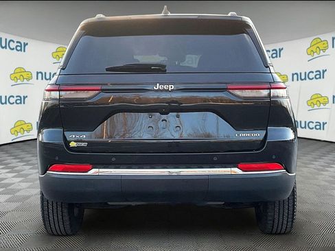 Used 2023 Jeep Grand Cherokee Laredo AWD/4WD image 5