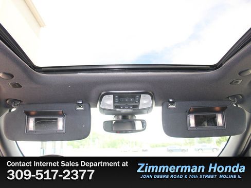 Used 2020 Jeep Grand Cherokee Overland AWD/4WD image 10