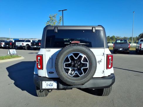 New 2025 Ford Bronco Outer Banks image 4