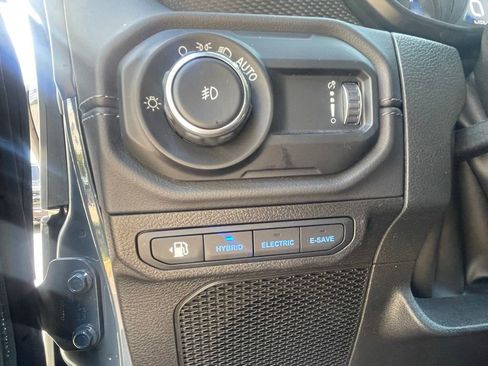 Certified 2025 Jeep Wrangler Unlimited Rubicon 4xe AWD/4WD image 27