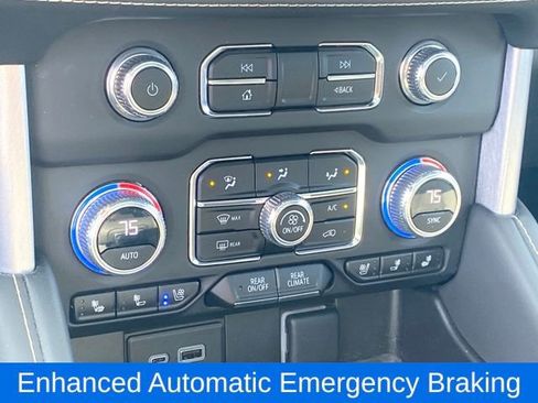 Certified 2023 GMC Yukon XL SLT w/ SLT Premium Package image 13