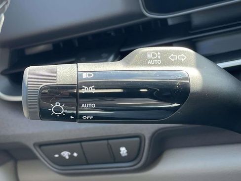 New 2026 Kia Carnival EX image 33