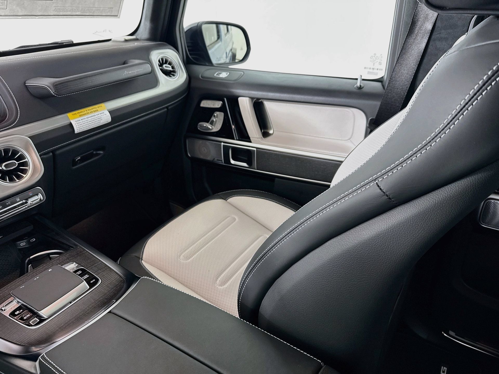 New 2027 Mercedes-Benz G 580 e image 26