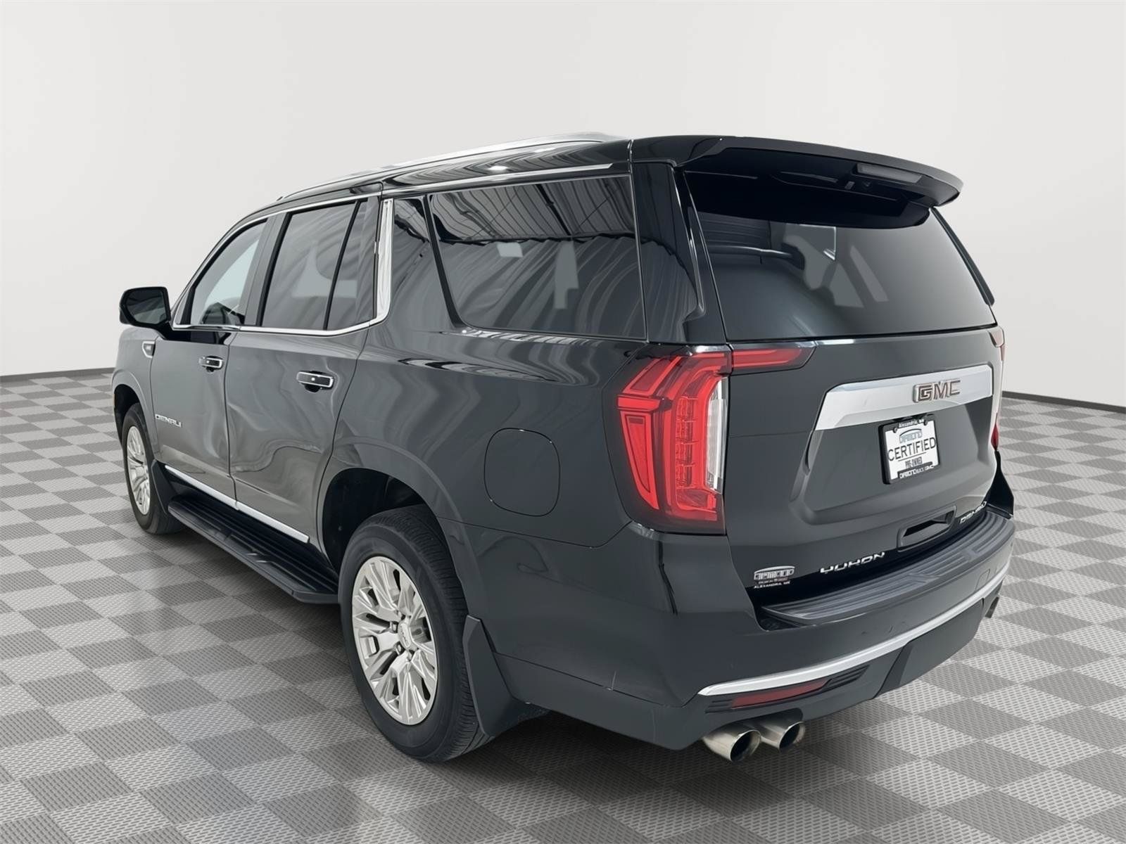 Used 2022 GMC Yukon Denali AWD/4WD image 3