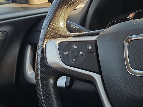 Used 2024 GMC Terrain SLE image 20