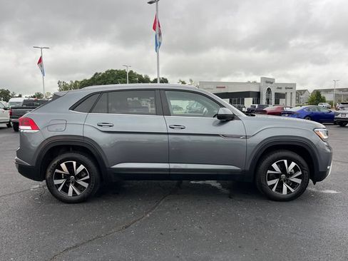 Used 2023 Volkswagen Atlas Cross Sport SE AWD/4WD image 9