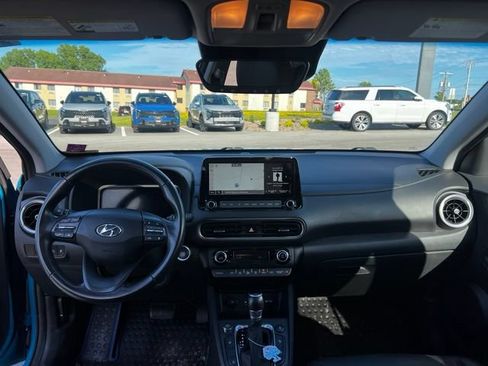 Used 2022 Hyundai Kona Limited AWD/4WD image 17