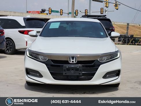 Used 2020 Honda Accord Sport image 2