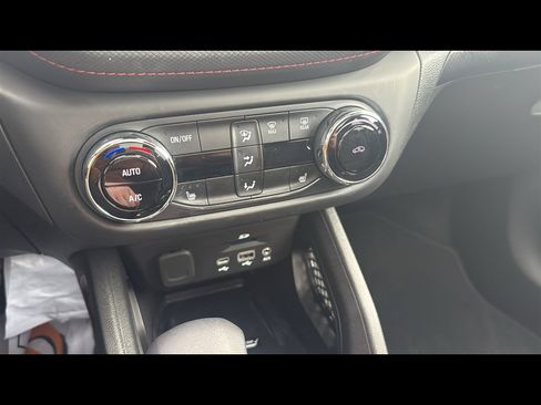 Certified 2022 Chevrolet TrailBlazer RS w/ Sun and Liftgate Package image 20