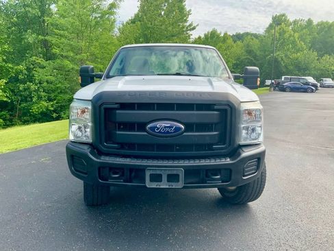 Used 2016 Ford F250 XL w/ Power Equipment Group AWD/4WD image 3