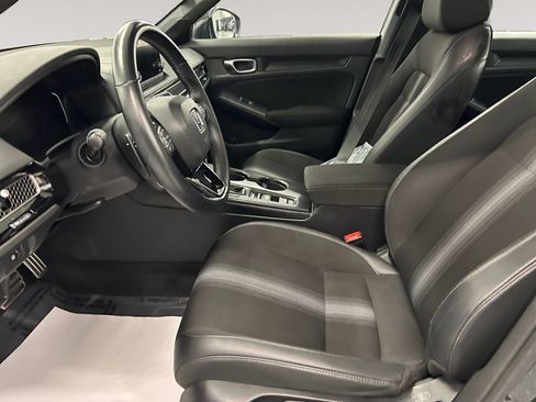 Used 2023 Honda Civic Sport image 9