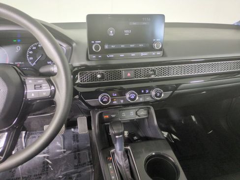 Certified 2025 Honda Civic LX image 17