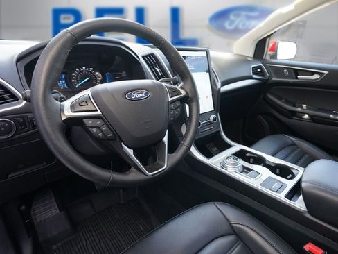 Certified 2024 Ford Edge SEL w/ Convenience Package AWD/4WD image 11