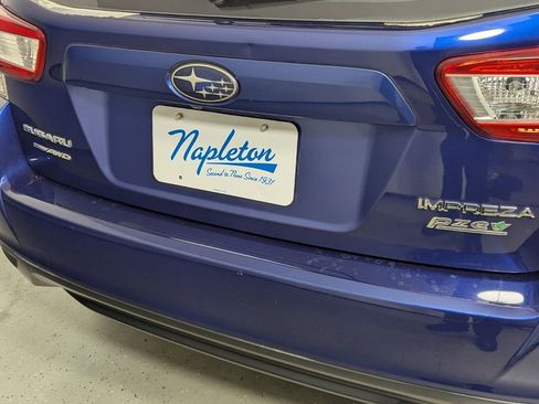 Used 2017 Subaru Impreza 2.0i image 8