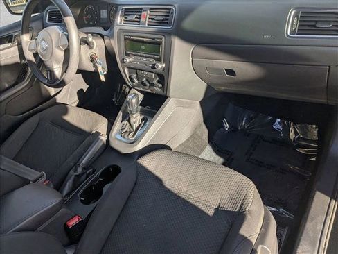 Used 2014 Volkswagen Jetta S image 20