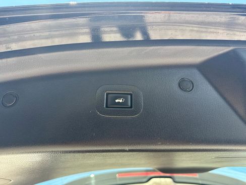 Used 2018 Nissan Armada Platinum w/ Captain Seat Package RWD image 10