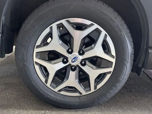 Used 2019 Subaru Forester Premium image 31