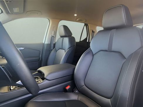 Used 2025 Honda Pilot EX-L image 17