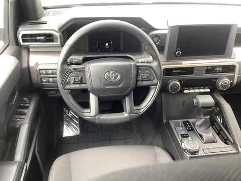 Used 2024 Toyota Tacoma SR5 AWD/4WD image 10