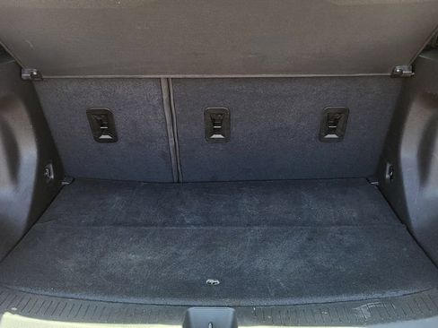 Used 2023 Chevrolet Bolt EUV LT FWD image 14