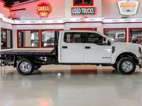 Used 2018 Ford F250 XL w/ Power Equipment Group AWD/4WD image 10