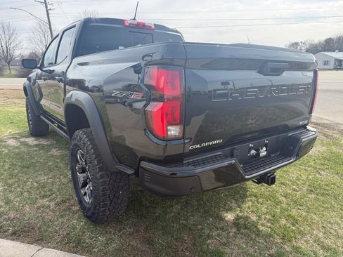 New 2026 Chevrolet Colorado ZR2 w/ Technology Package AWD/4WD image 5
