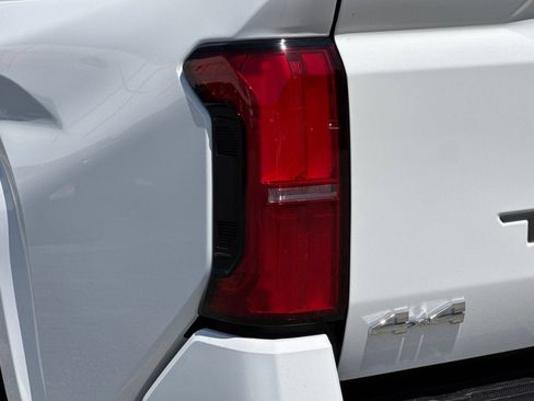 New 2026 Toyota Tacoma SR5 AWD/4WD image 31