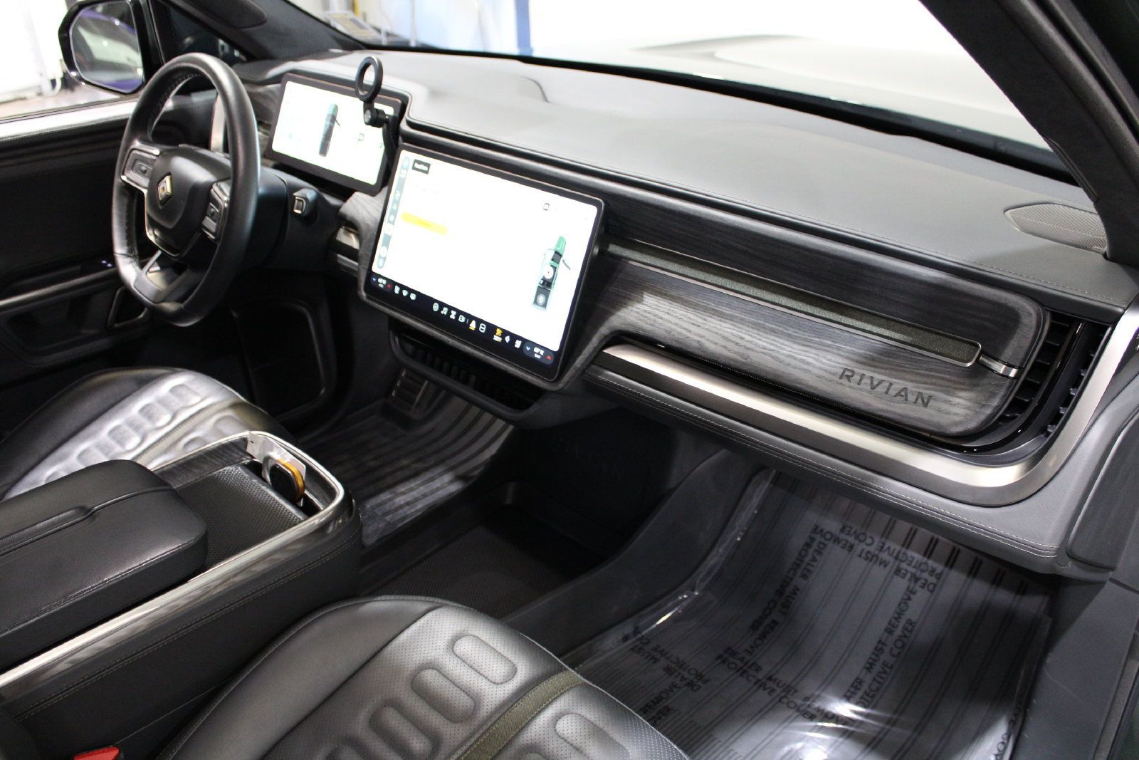 Used 2023 Rivian R1T Adventure Quad AWD/4WD image 23
