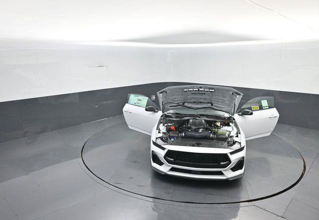 New 2026 Ford Mustang GT w/ GT Performance Package RWD image 32