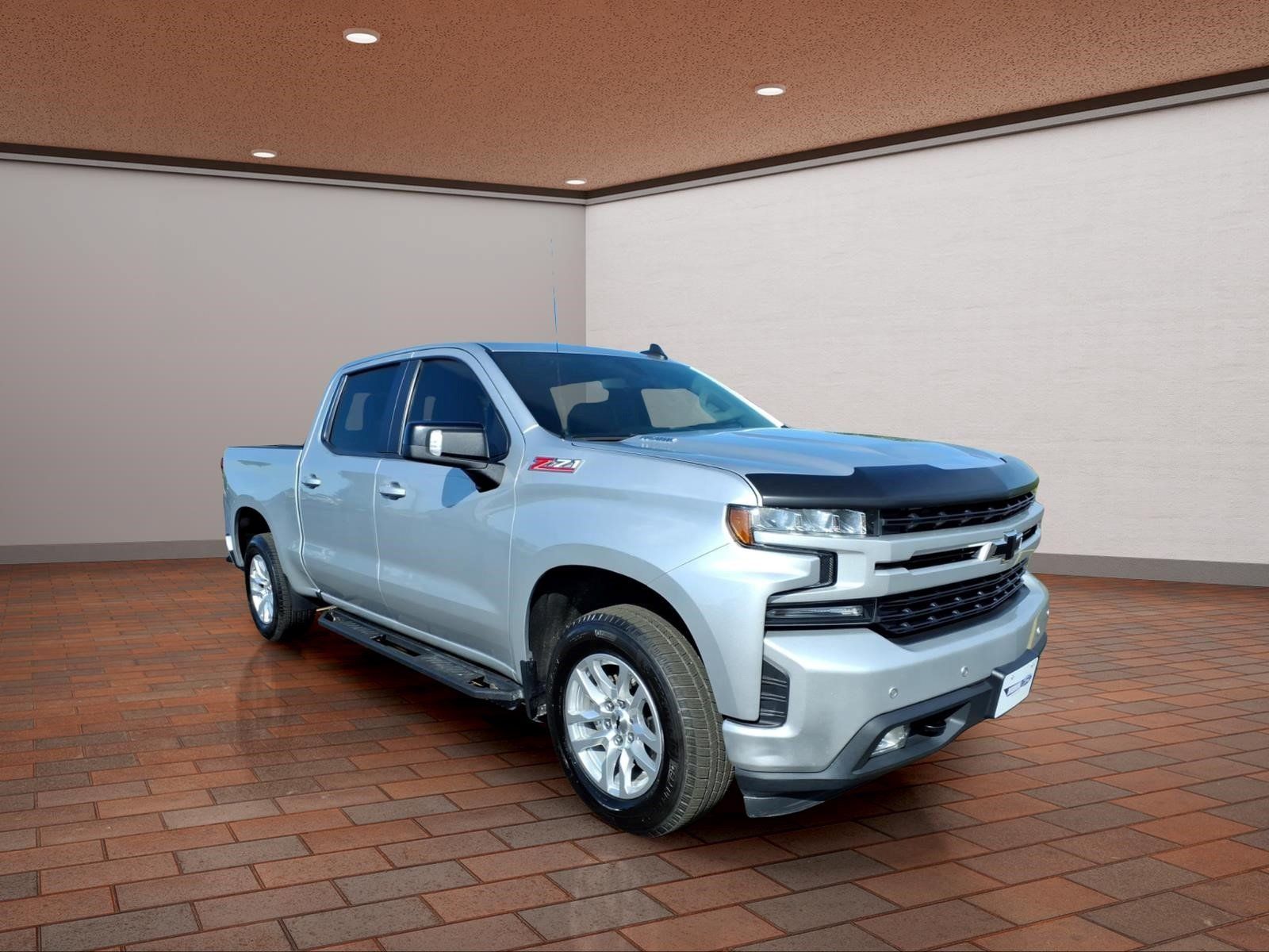 Used 2020 Chevrolet Silverado 1500 RST AWD/4WD image 2