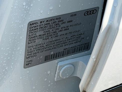Used 2025 Audi Q5 Premium w/ Convenience Package AWD/4WD image 31