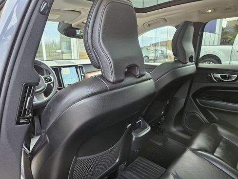Used 2023 Volvo XC60 B5 Plus w/ Climate Package image 18