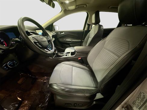 Used 2018 Ford Escape SE w/ SE Sport Appearance Package image 23