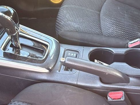 Used 2018 Nissan Sentra SR image 26