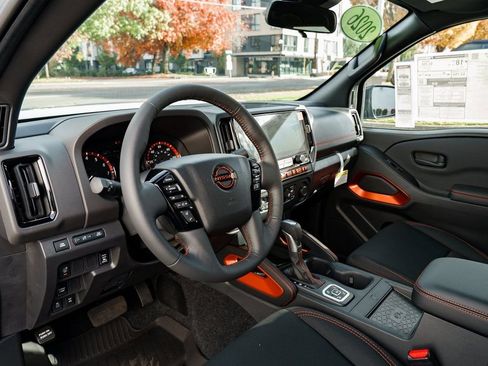 New 2026 Nissan Frontier PRO-4X w/ Pro-4x Convenience Package image 25