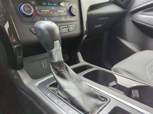 Used 2018 Ford Escape SE w/ SE Sport Appearance Package image 9